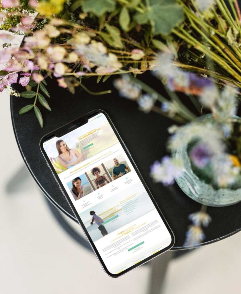 iPhine 12 mockup-small - 1